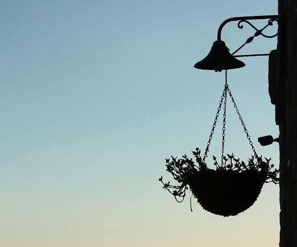 Il Canto Dei Venti Pensión 3*