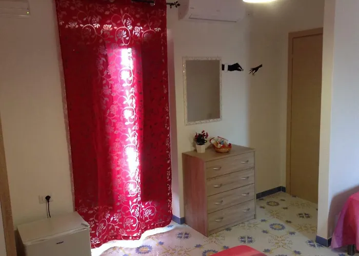 Il Canto Dei Venti Pensión 3*